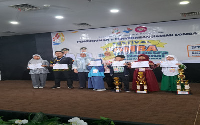 Seni gambar bercerita Versi Hafizah: Auto Juara